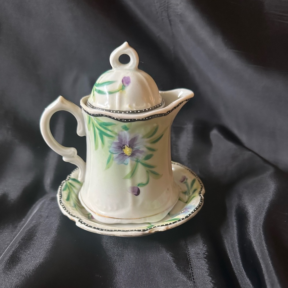 Vintage Nippon Creamer w/Saucer